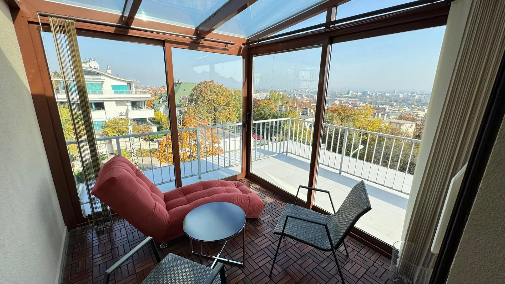 Luxury Penthouse On Rosehill With Free Garage Διαμέρισμα Βουδαπέστη